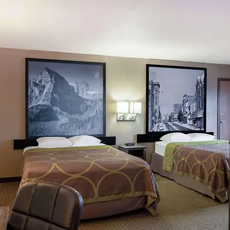 Super 8 By Wyndham Butte Mt-3